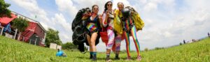 5 perfis de mulheres paraquedistas para você seguir agora!