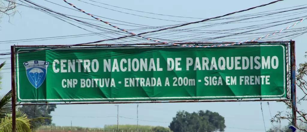 centro nacional de paraquedismo